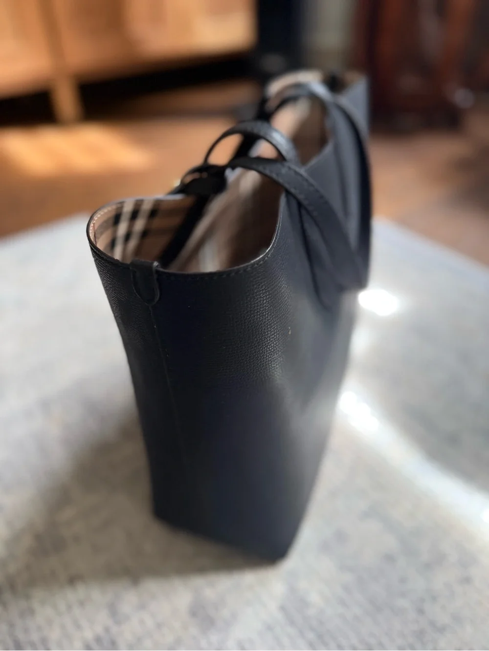 Burberry Haymarket Black Leather Tote Bag with Check Lining - Reversible - EUC
